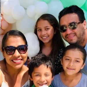 Meet your Posher, Mireya